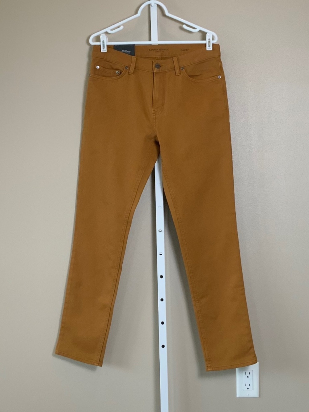 Banana Republic Slim Fit Traveler Pant